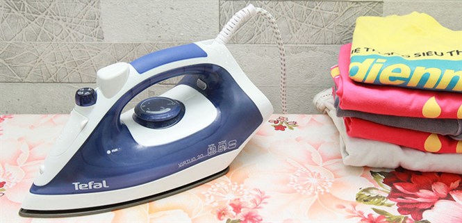 Tại sao nên mua bàn ủi hơi nước?