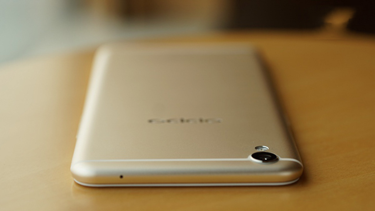 R7, R7 Plus R7, R7 Plus