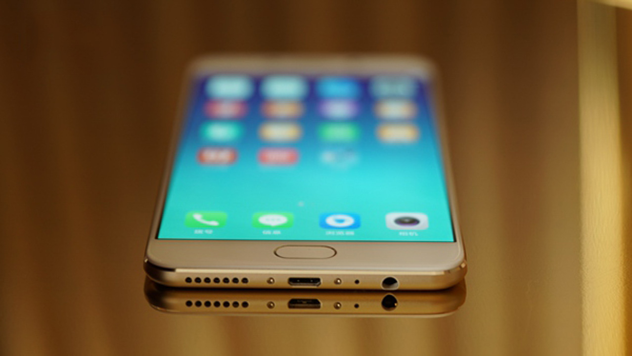 R7, R7 Plus R7, R7 Plus