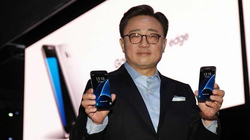 Samsung Galaxy S7 vấp phải lỗi thiết kế Samsung Galaxy S7 vấp phải lỗi thiết kế