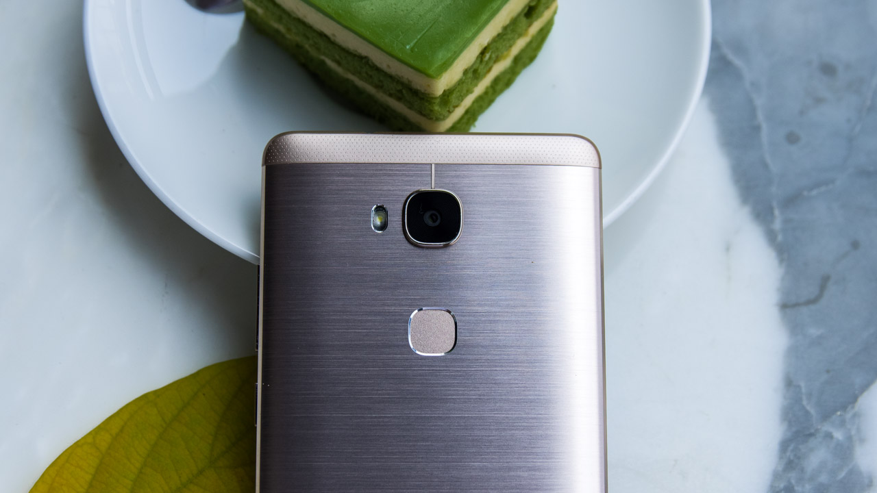 so-sanh-huawei-gr5-vs-oppo-f1