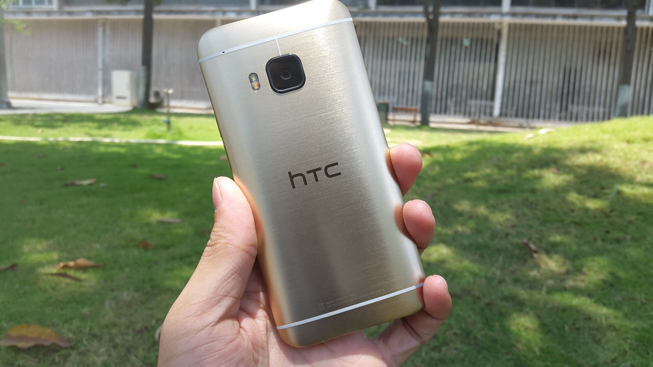 HTC One M9s HTC One M9s