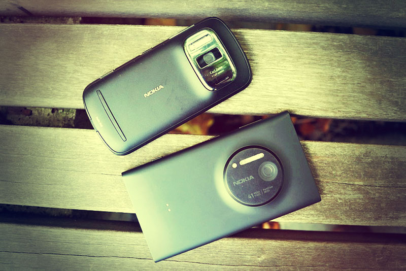 nokia-808-pureview-vs-lumia-1020 nokia-808-pureview-vs-lumia-1020