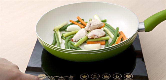 Mua chảo chống dính nào tốt cho bếp từ? Top 5 chảo chống dính giá rẻ dưới 300 nghìn đồng