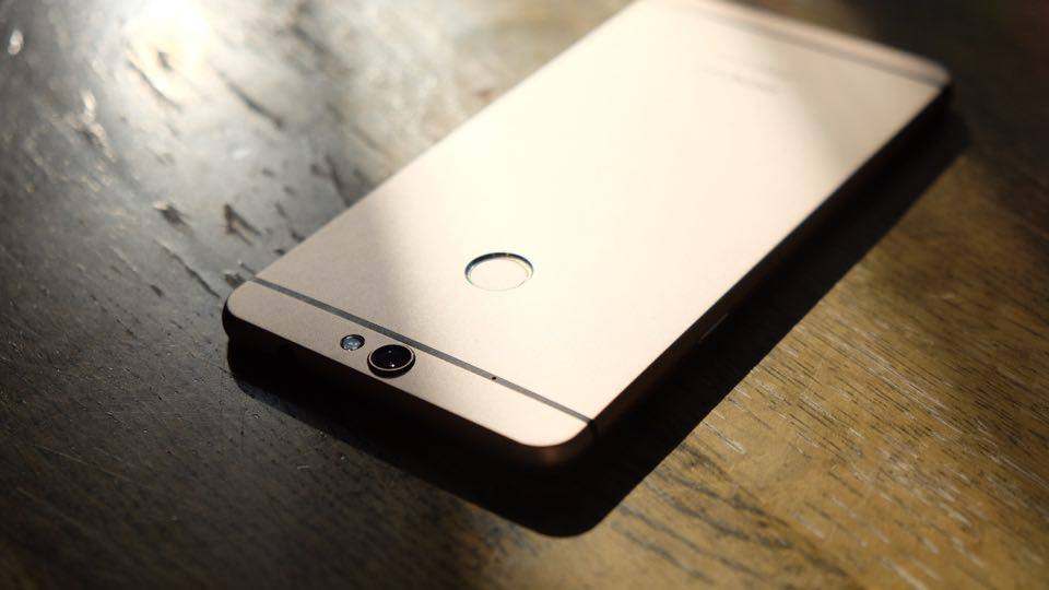 Phablet tầm trung cực đẹp của Coolpad xuất hiện ngay tại Việt Nam