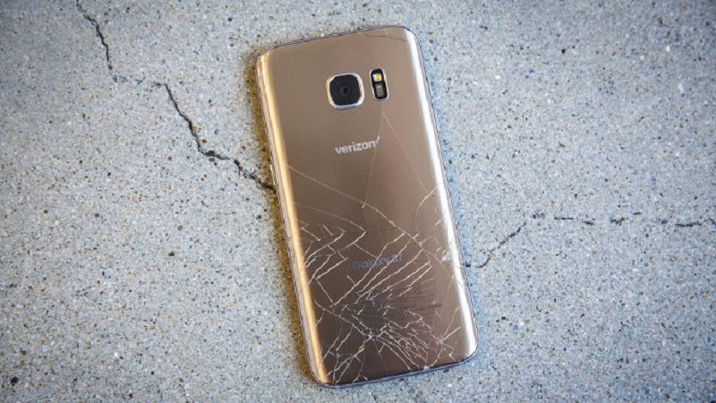 Giá Thay Màn Hình Galaxy S7 Egde Gần Gấp Đôi Iphone 6S Plus