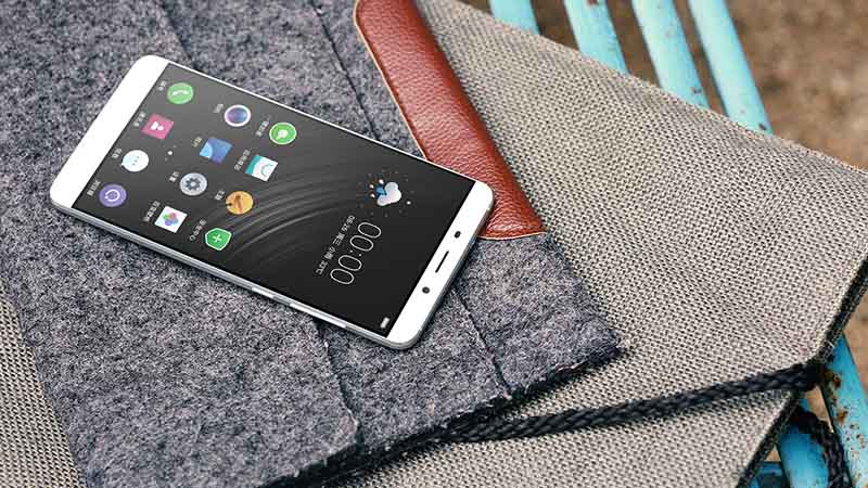 Xuất hiện smartphone tầm trung mới chạy chip Helio X20