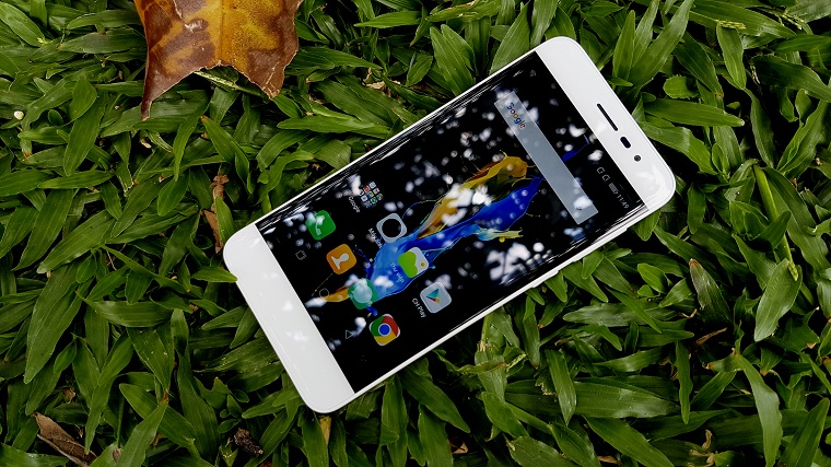 Trên tay Coolpad Fancy: Thiết kế nhỏ gọn, siêu mỏng