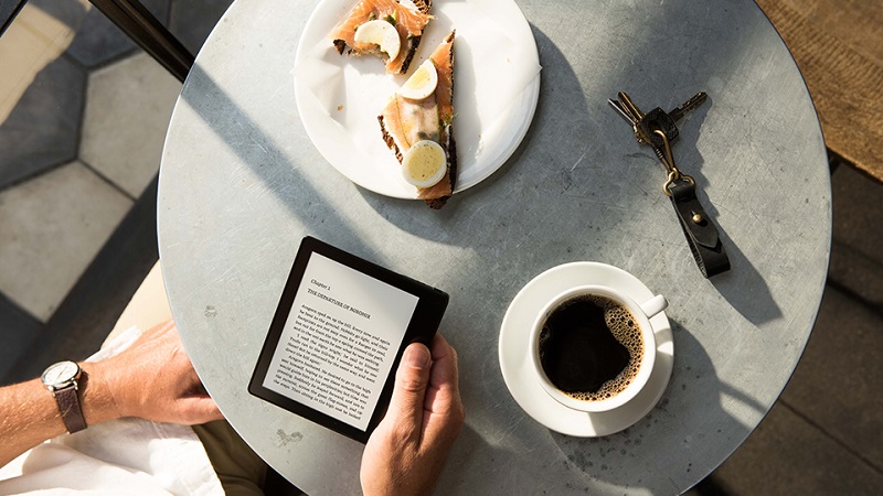 Kindle Oasis - máy đọc sách siêu đẹp, pin siêu lâu