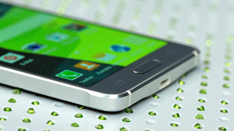 Galaxy C sẽ có vỏ kim loại