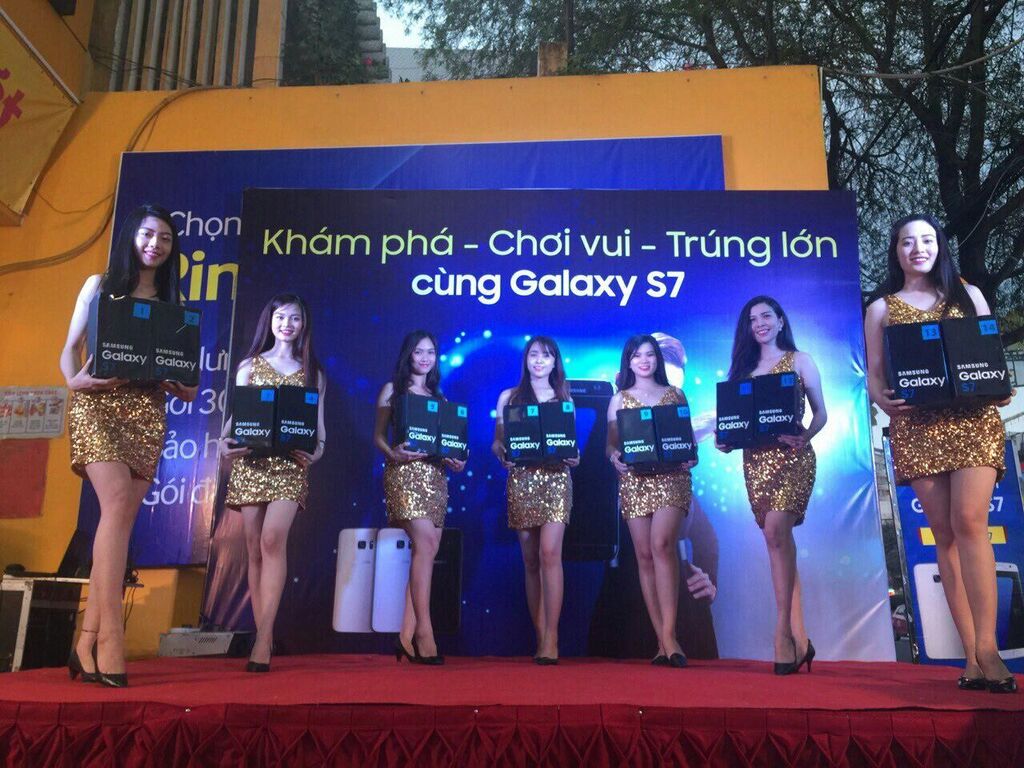 Tại siêu thị Thegioididong đường 30/4, Cần Thơ Tại siêu thị Thegioididong đường 30/4, Cần Thơ: