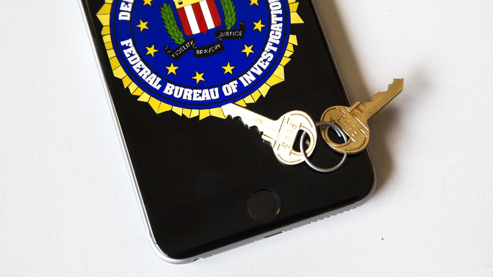Giật mình với số tiền mà FBI phải bỏ ra để bẻ khóa chiếc iPhone 5C