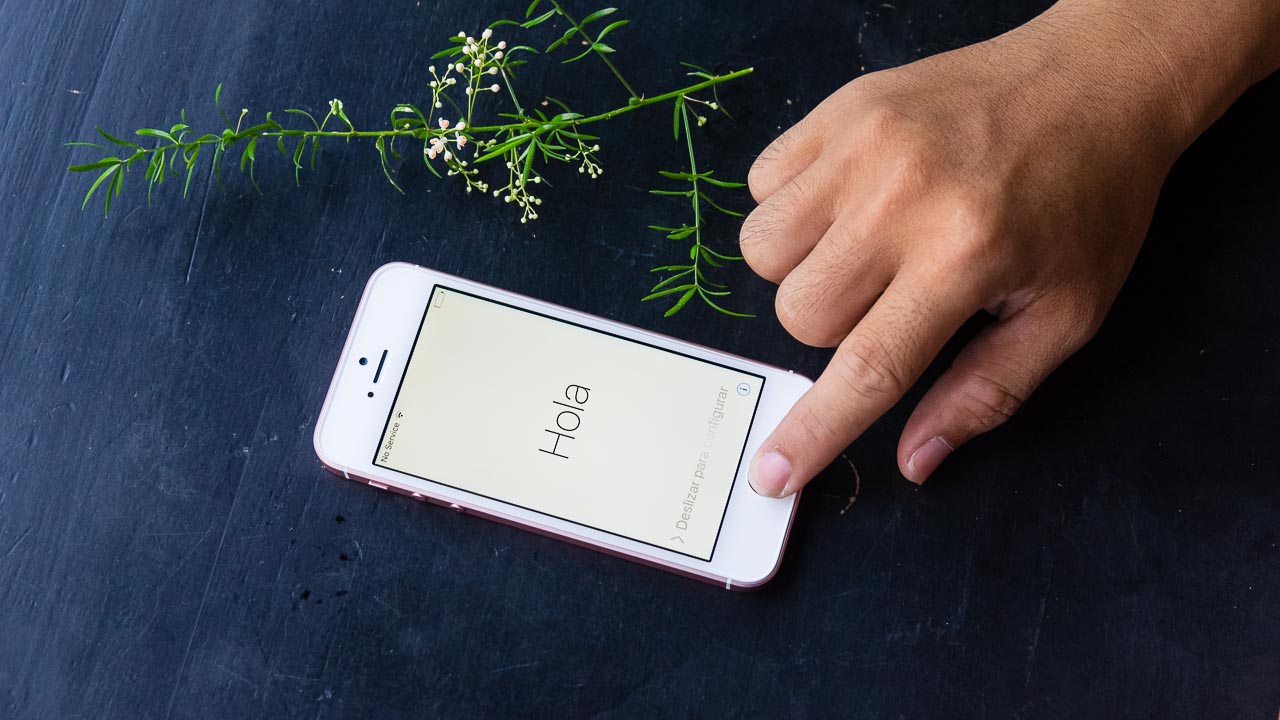 Giá bán chính thức, ngày lên kệ iPhone SE, iPad Pro 9.7 tại Việt Nam