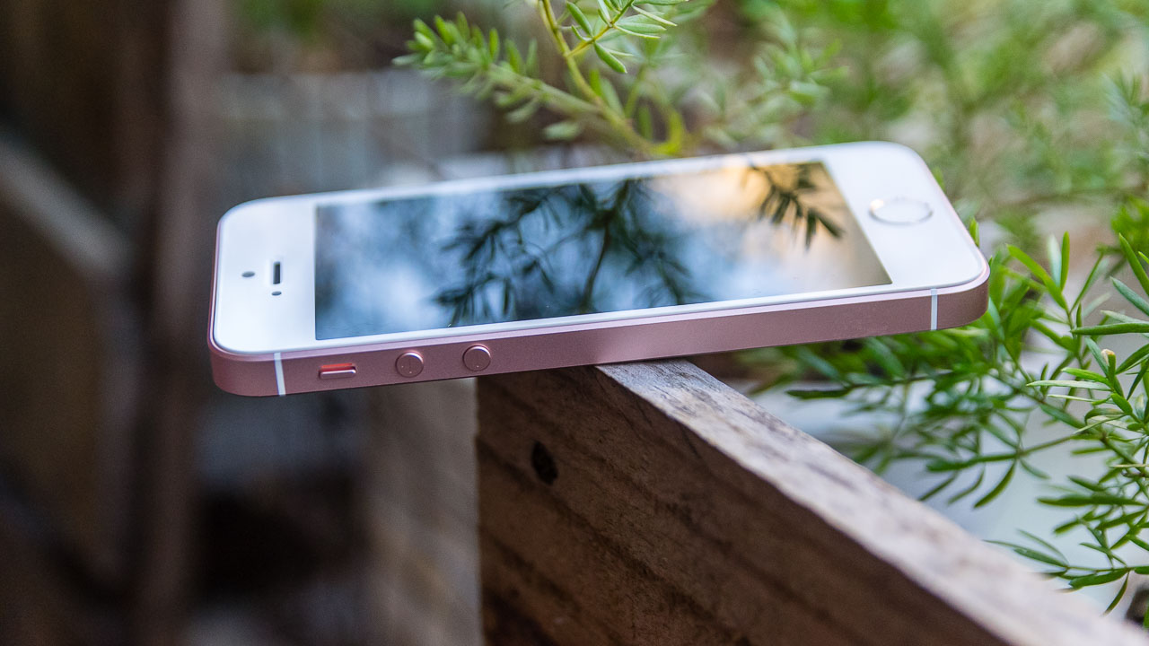 iPhone SE