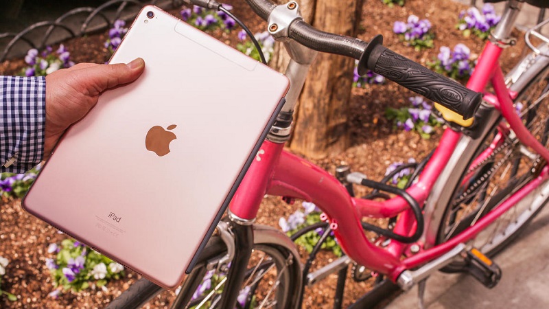 Apple iPad Pro 9.7 inch phiên bản vàng hồng Apple iPad Pro 9.7 inch phiên bản vàng hồng