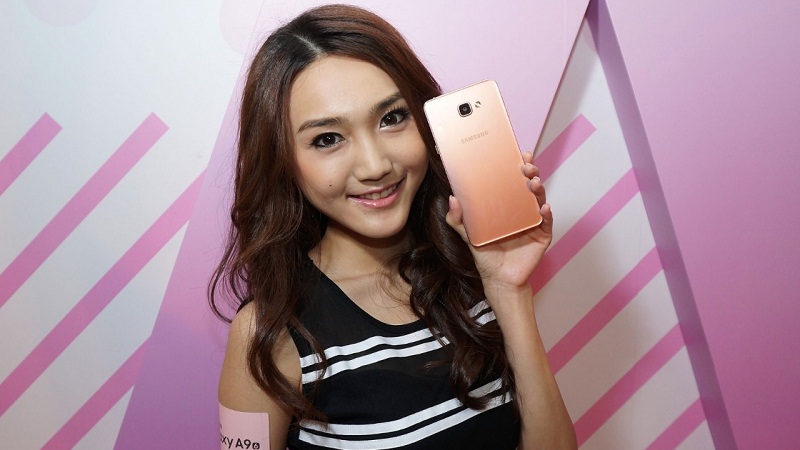 Galaxy A4 hé lộ chi tiết cấu hình đầu tiên, giá bán đã hạ xuống