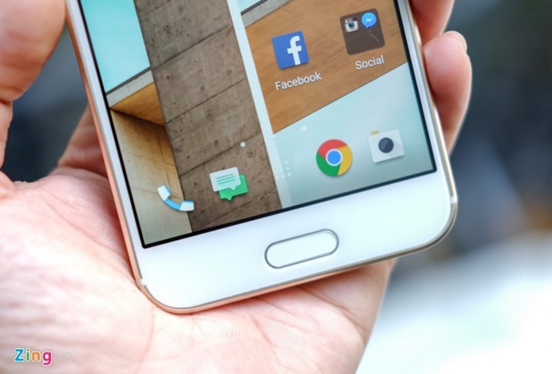 HTC 10 chạy trên hệ điều hành Android 6.0