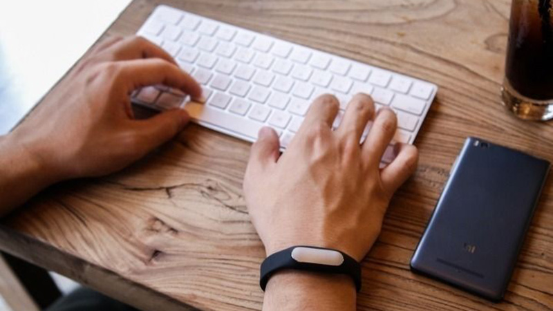 MiBand2_1 CEO Xiaomi xác nhận thời gian ra mắt Mi Band 2