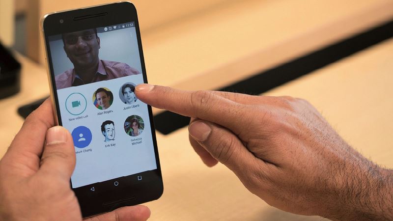 Google Duo sẽ là đối thủ nặng ký của Facetime Google Duo sẽ là đối thủ nặng ký của Facetime