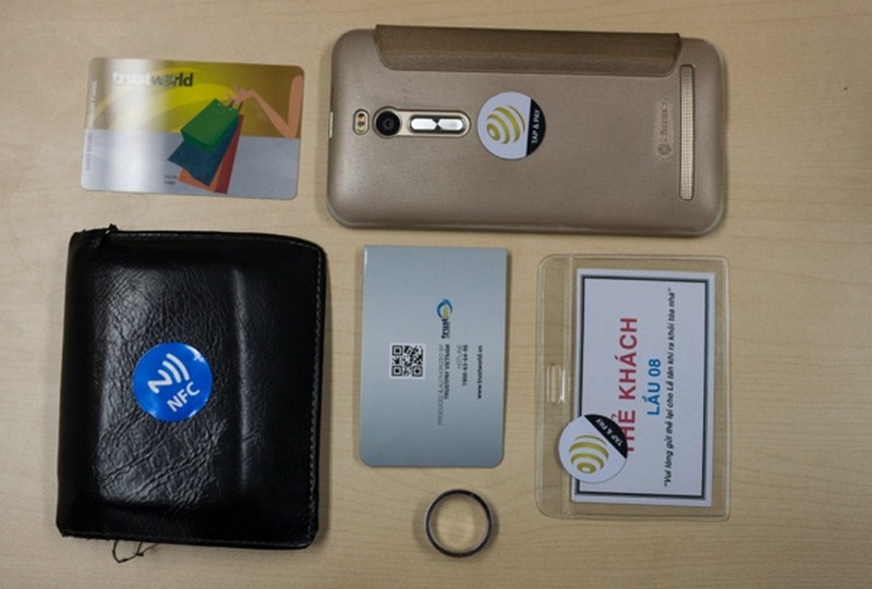Dán NFC lên mọi vật