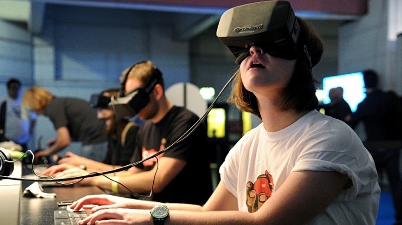 virtual-reality-oculus Cuối cùng và có ảnh hưởng lớn nhất chính là quan niệm của chính người sử dụng.