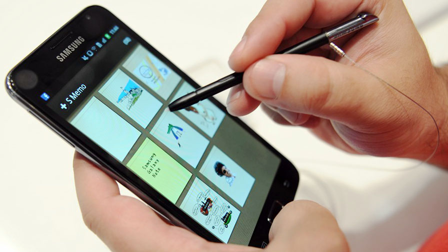 7 năm lịch sử thiết kế smartphone Samsung: 2011 Thiết lập sự nhận diện