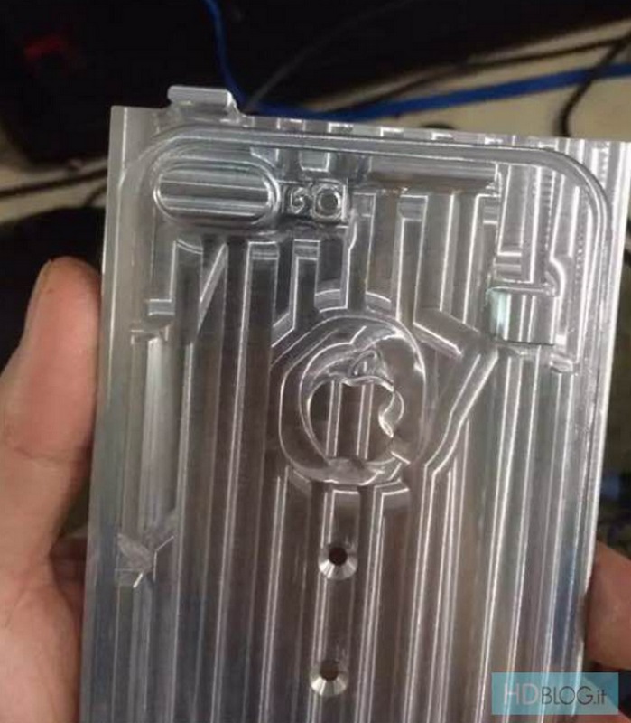 Bộ khung kim loại của iPhone 7, iPhone 7 Plus xuất hiện thực tế