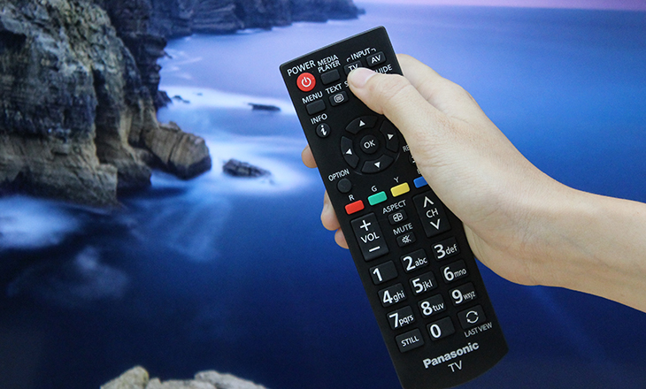 Nhấn nút TV trên remote