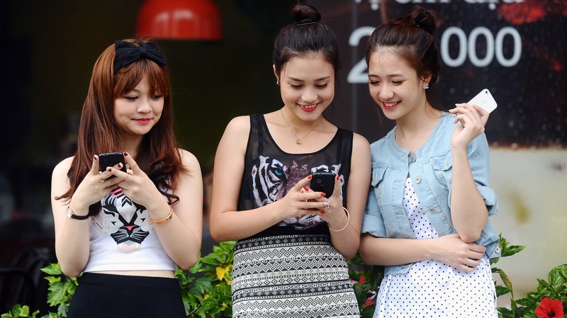 Bộ TT&TT chốt thời điểm thuê bao được chuyển mạng giữ số Bộ TT&TT chốt thời điểm thuê bao được chuyển mạng giữ số