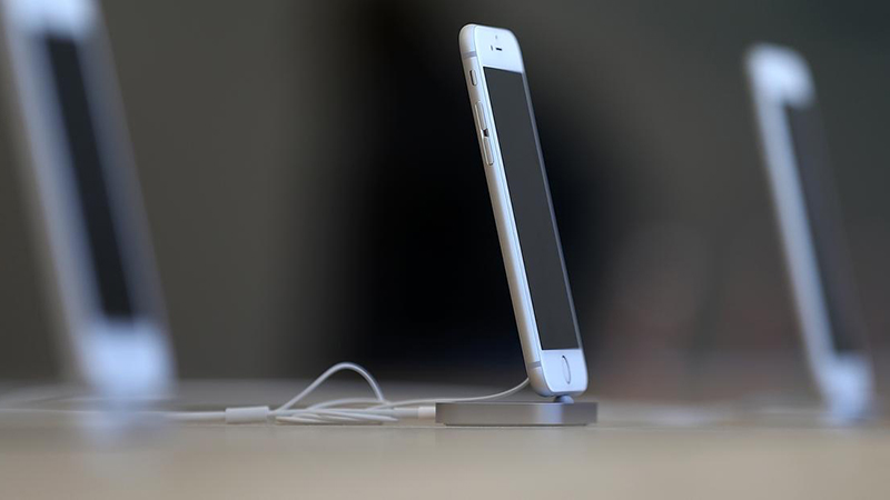 iPhone7 Apple xác nhận iPhone thế hệ mới sẽ có thiết kế bằng kính