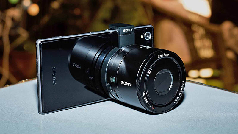 dsc-qx100