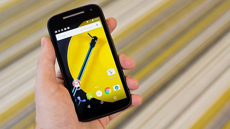 Smartphone phổ thông Moto E hỗ trợ 4G tiếp tục hạ giá