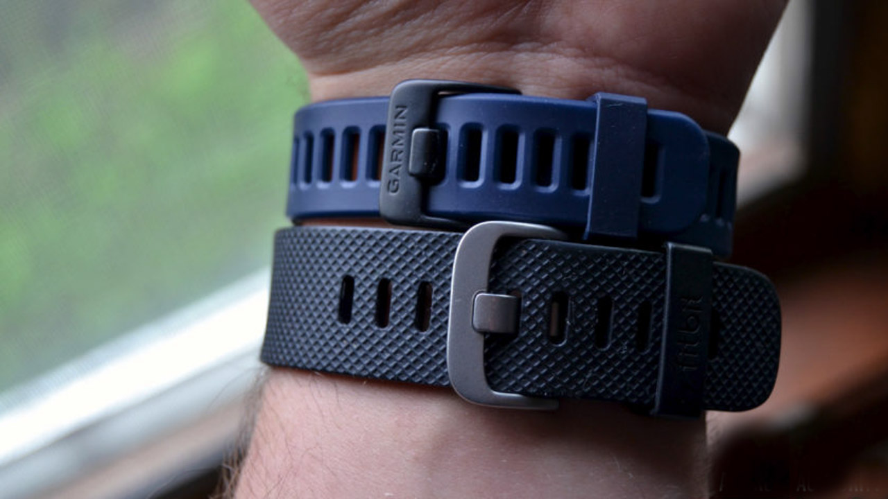 fitbit-charge-hr-vsgarmin-vivosmart-2 fitbit-charge-hr-vsgarmin-vivosmart-2