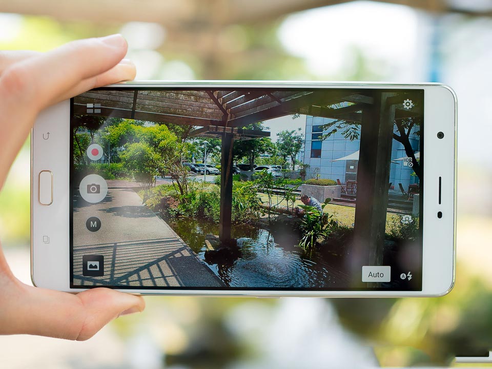 Asus Zenfone 3 Ultra Asus Zenfone 3 Ultra