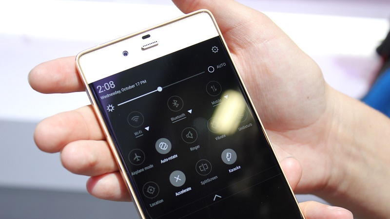 Nubia Z11 lộ ảnh thực tế, viền cạnh biến đâu mất rồi? Nubia Z11 lộ ảnh thực tế, viền cạnh biến đâu mất rồi?