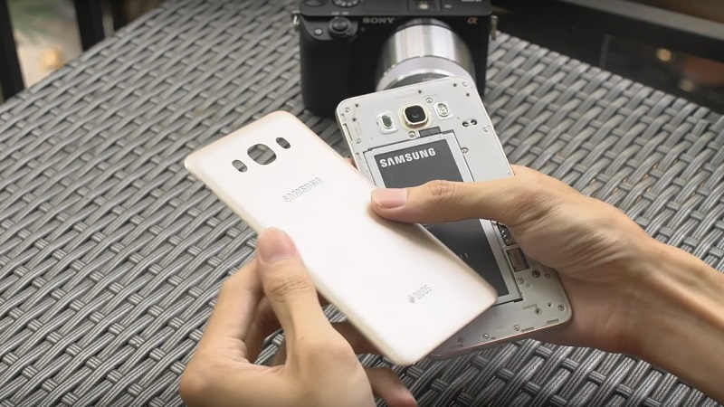 Samsung Galaxy J7 (2016) Samsung Galaxy J7 (2016)
