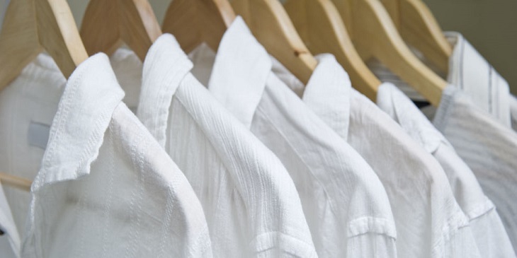 For white clothes, you need to rely on the type of fabric to choose the appropriate washing temperature