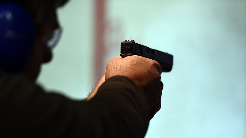 Dùng Facebook Live quay lại hình ảnh cảnh sát bắn chết bạn trai mình Dùng Facebook Live quay lại hình ảnh cảnh sát bắn chết bạn trai mình