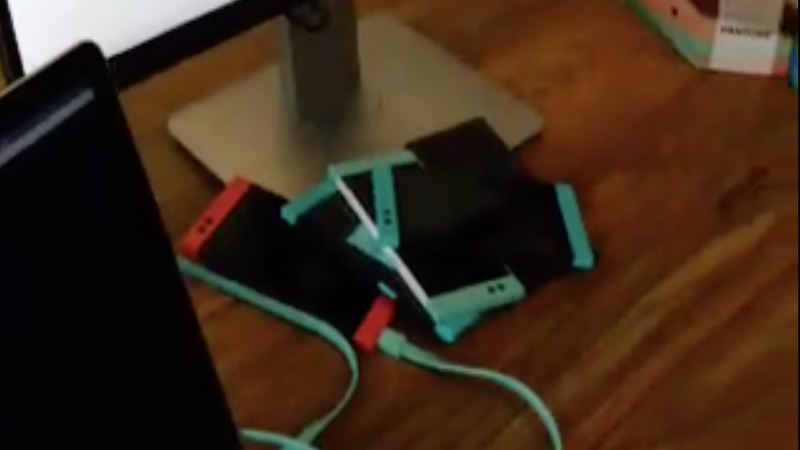 Red Nextbit Robin Red Nextbit Robin