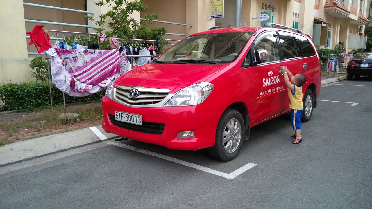 Trên tay HTC One ME