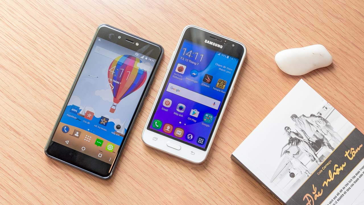 galaxy-j2-2016-vs-mobiistar-lai-zumbo-j