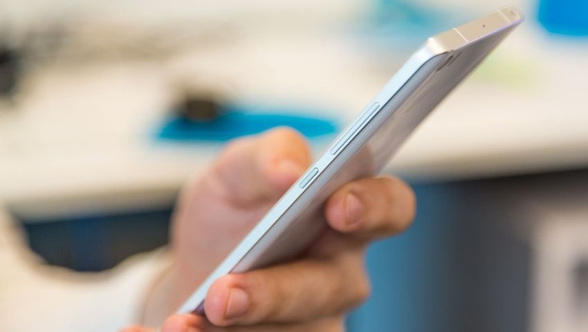 Xuất hiện mẫu smartphone Xiaomi sở hữu chip Snapdragon 821, RAM 6 GB Xuất hiện mẫu smartphone Xiaomi sở hữu chip Snapdragon 821, RAM 6 GB