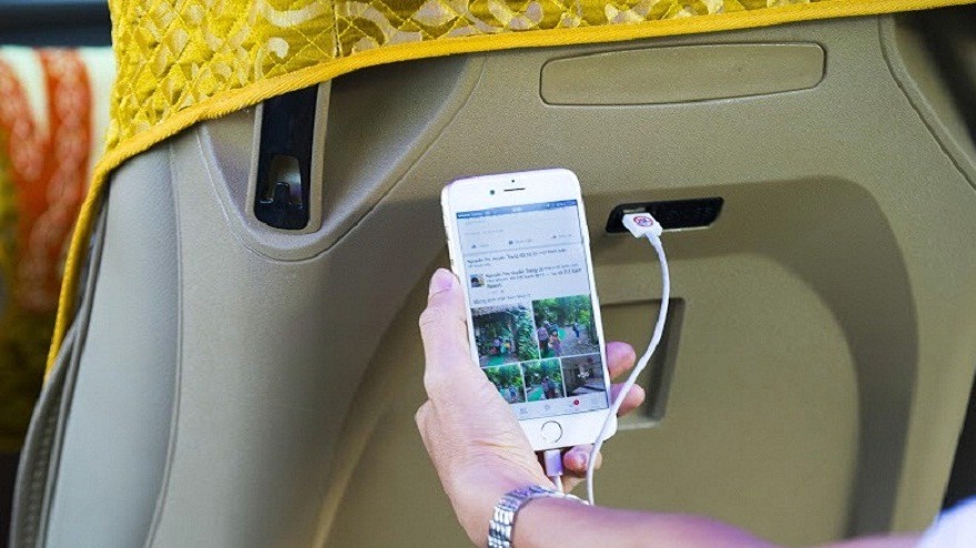 Phát Wi-Fi miễn phí trên xe buýt ở Hà Nội, TP.HCM