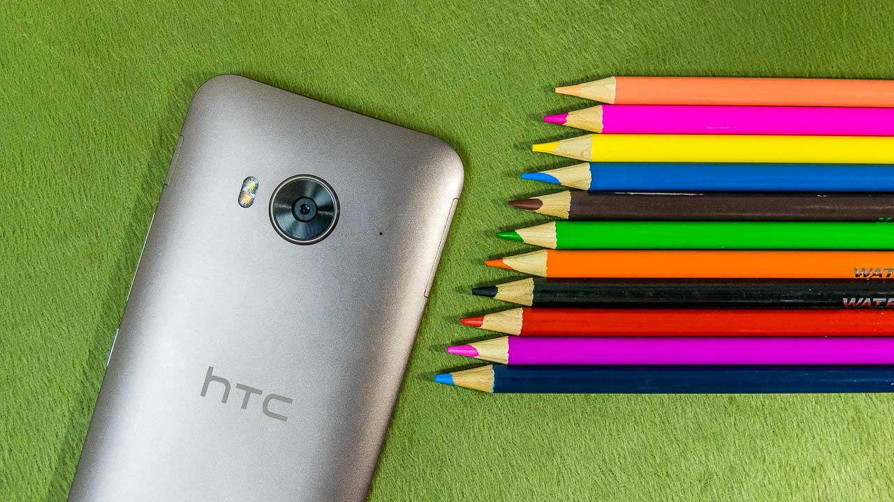 HTC One ME màu bạc