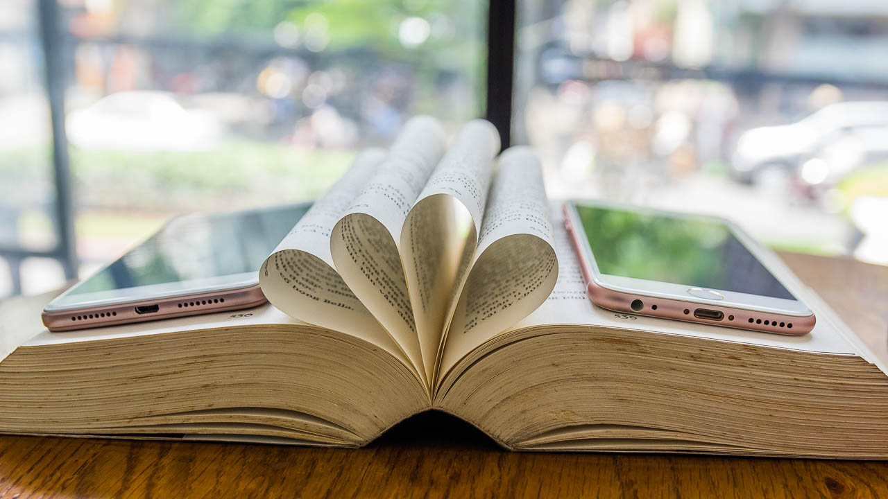 Oppo A37 và iPhone 6s