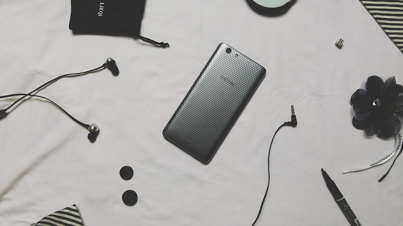 Infinix Hot 3 Infinix Hot 3