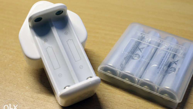 Củ sạc kèm khay pin Apple Củ sạc kèm khay pin Apple