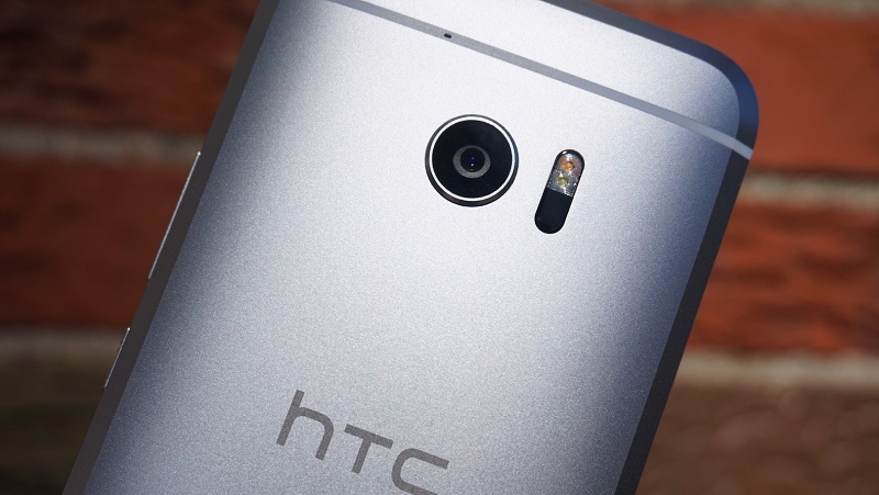 Nexus Marlin xuất hiện, giống HTC 10 nhỉ?