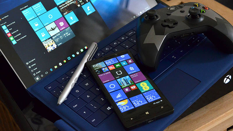 Vì sao phải mất tiền để dùng Windows 10 trong khi OS X được xài free? Vì sao phải mất tiền để dùng Windows 10 trong khi OS X được xài free?