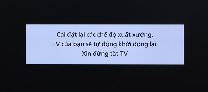 Đừng tắt tivi